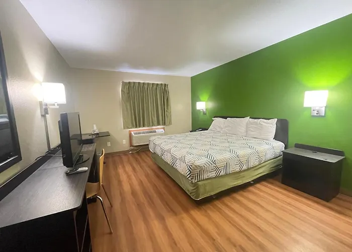 Hotel Dakota 3*